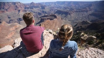 Newsy's Zach Toombs and Kate Grumke at the Grand Canyon