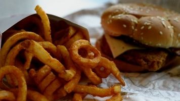 Researchers Have Found Another Reason To Avoid Fast Food