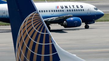 United Settles With Passenger Dragged Off Flight