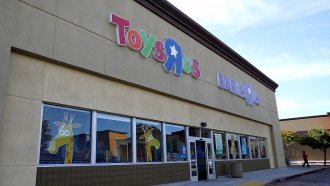 Toys R Us Does Want To Grow Up â And Update Its Sales Strategies