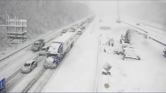 Cars stranded on I-95 in Virginia