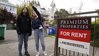 University of California, Berkeley freshmen Sanaa Sodhi, right, and Cheryl Tugade look for apartments in Berkeley