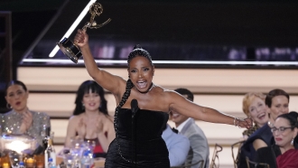 Sheryl Lee Ralph accepts the Emmy for outstanding supporting actress in a comedy series for 