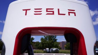 Tesla investors blaming CEO Elon Musk for car company's worst year