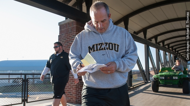 Mizzous Gary Pinkel Stepping Down After Lymphoma Diagnosis 