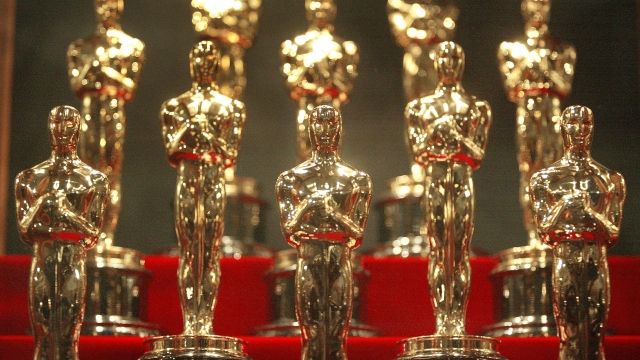 Oscar statuettes are displayed during an unveiling of the 50 Oscar statuettes to be awarded at the 76th Academy Awards ceremony January 23, 2004 at the Museum of Science and Industry in Chicago, Illinois.