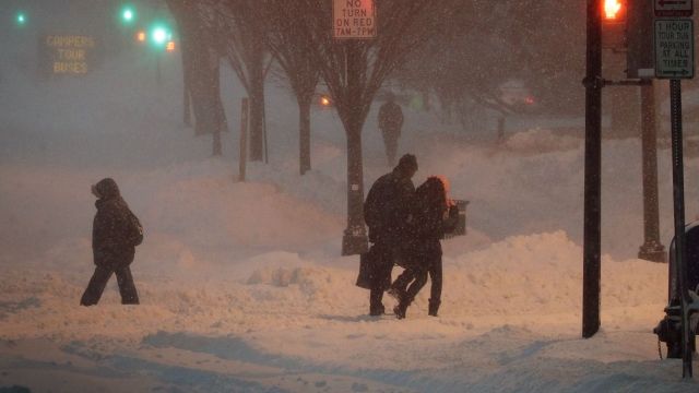 Washington, DC walk through the snow from Winter Storm Jonas