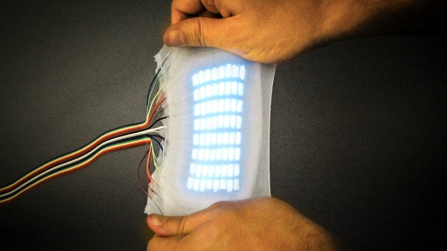Electronic "octopus skin" is able to stretch and change color.