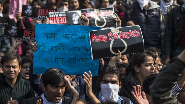 Students gather in front of the Presidential Palace in New Delhi to protest against current rape laws.