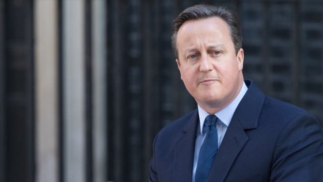 Prime Minister David Cameron speaks outside Downing Street on June 24, 2016.