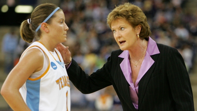 Head coach Pat Summitt talks to Shanna Zolman #1 of the Tennessee Lady Vols in 2005.