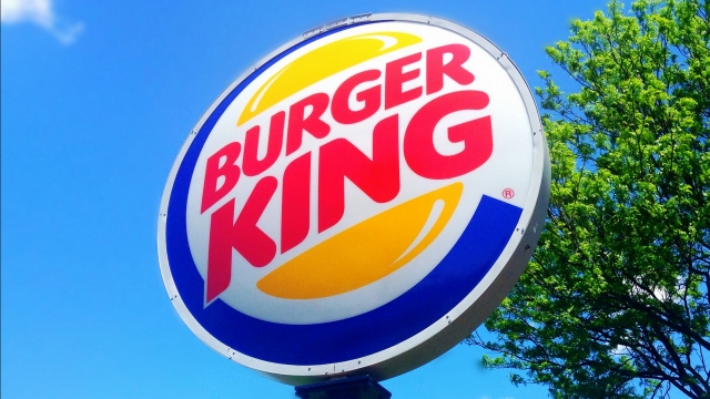 Photo of a Burger King sign.