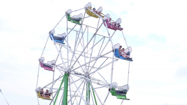 Photo of a Ferris wheel.