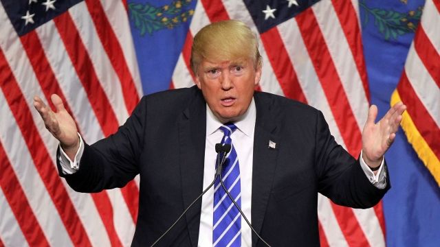 Donald Trump gives a speech