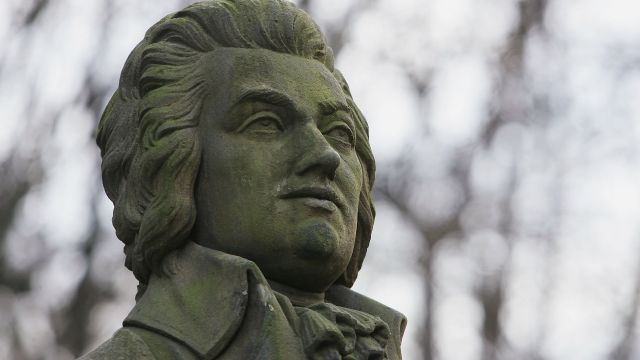 Bust of Austrian composer Wolfgang Amadeus Mozart