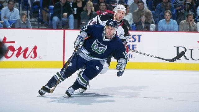 Robert Kron playing for the Hartford Whalers in 1996