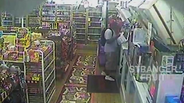 New video of Michael Brown in a Ferguson convenience store