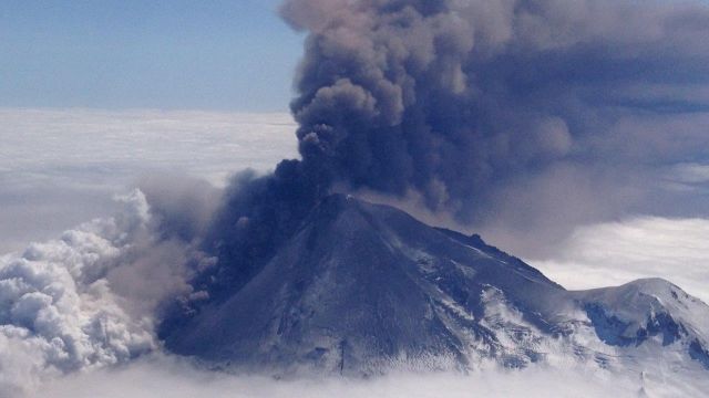 Alaska’s Pavlof Volcano captured from the International Space Station