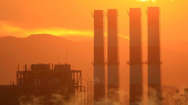 California pledges to reduce emissions