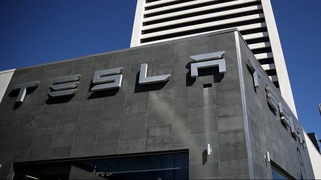 Tesla service center in Los Angeles.