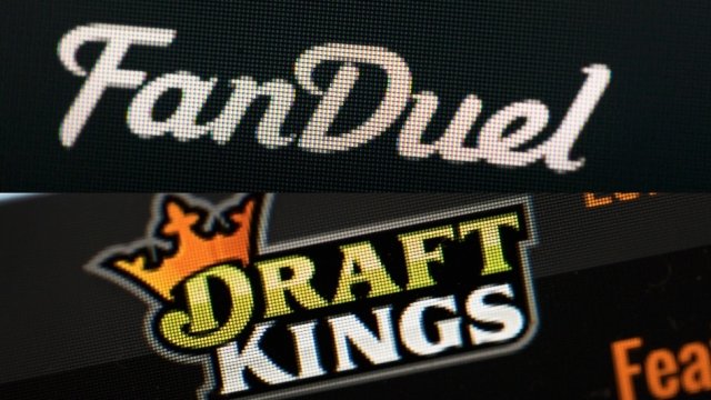 The websites for DraftKings and FanDuel.