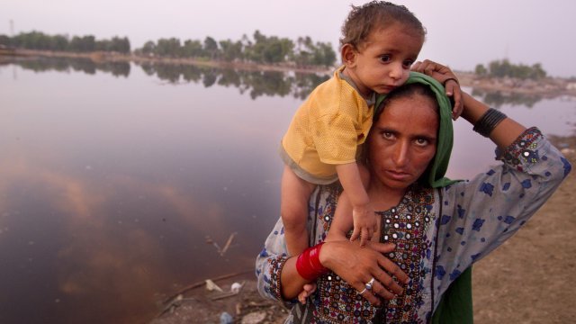 Mother and child in Pakistan