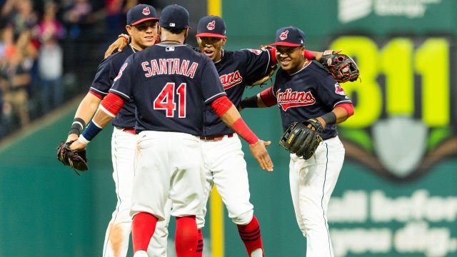 Cleveland Indians players celebrating their 20th win in a row.