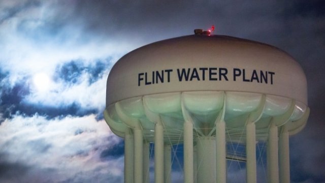 Flint, Michigan, water tower