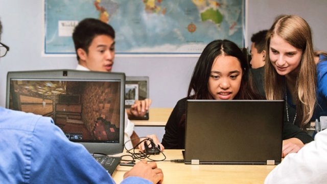 Students use Minecraft in the classroom