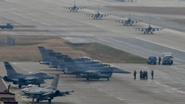 U.S. Air Force aircraft preparing for Vigilant Ace 18 in South Korea