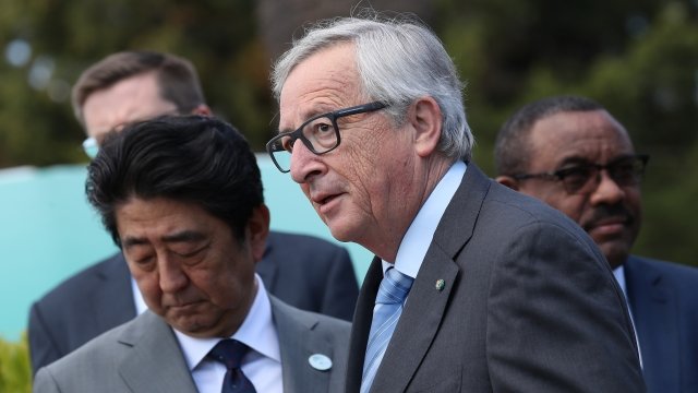 Japanese Prime Minister Shinzo Abe and European Commission President Jean-Claude Juncker.