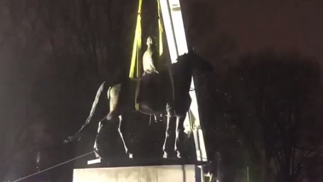 Memphis Confederate statue being removed