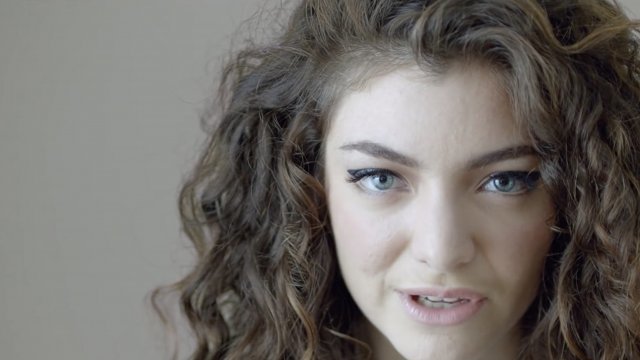 Lorde in "Royals" music video