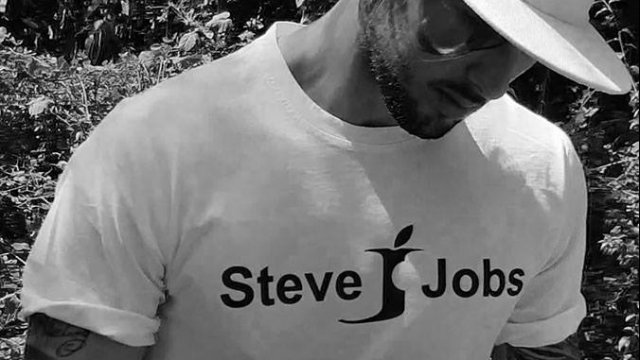 Steve Jobs T-shirt.