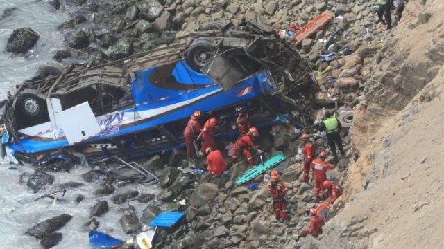 Bus crash in Peru