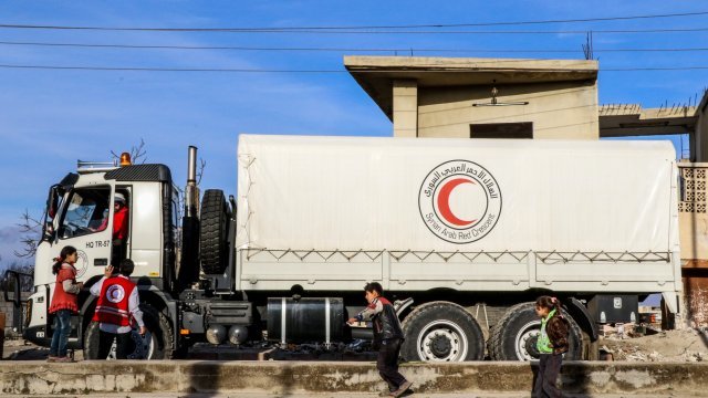 A Syrian Arab Red Crescent aid convoy reached Eastern Ghouta for the first time in three months.