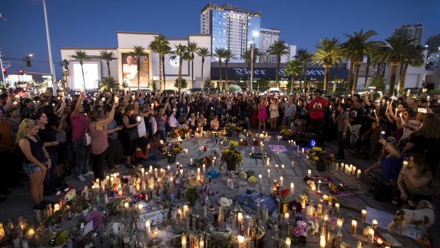 Vigil for Las Vegas concert shooting victims