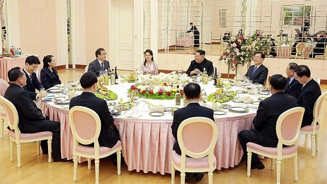 Kim Jong-un and South Korea officials