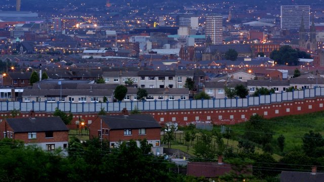 Wall dividing Belfast