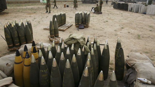 Israeli artillery shells