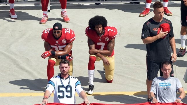 NFL players kneeling during national anthem