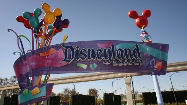 Disneyland sign