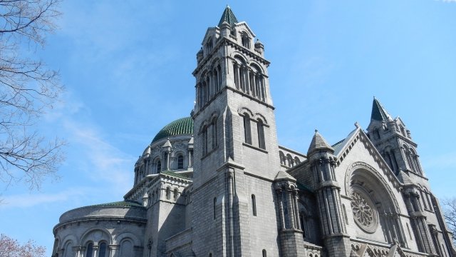 A picture of the Cathedral Basilica of St. Louis