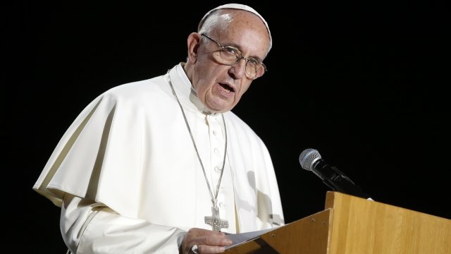 Pope Francis gives a speech in Sweden in 2016