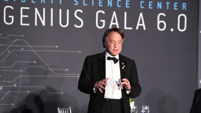 Ray Kurzweil gives a talk