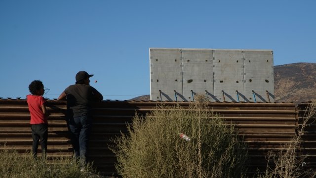 A wall prototype at the border