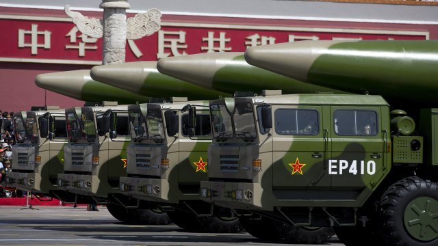 Chinese missiles on parade