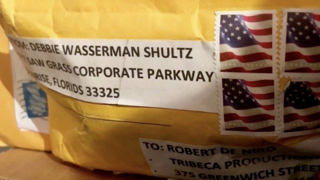 Suspicious package addressed to Robert de Niro.