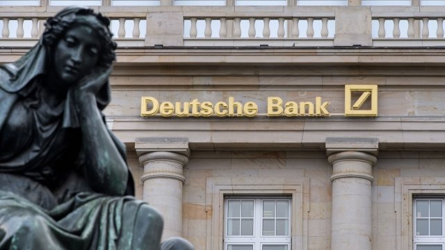 Exterior of Deutsche Bank