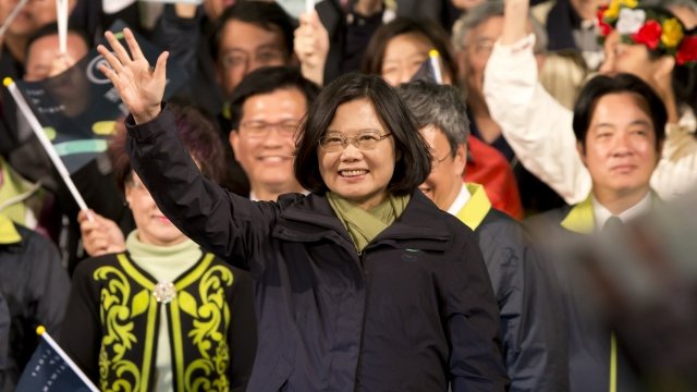 Taiwan's president waving at a crowd